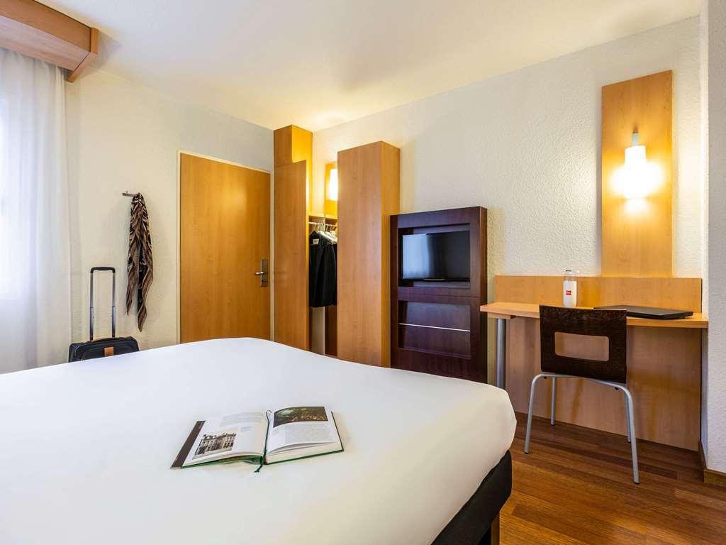 Ibis Centrum Hotel 3*