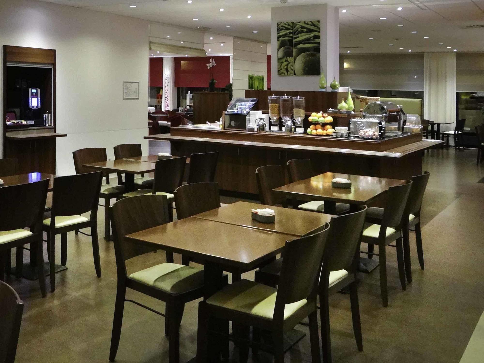 Ibis Centrum 3*